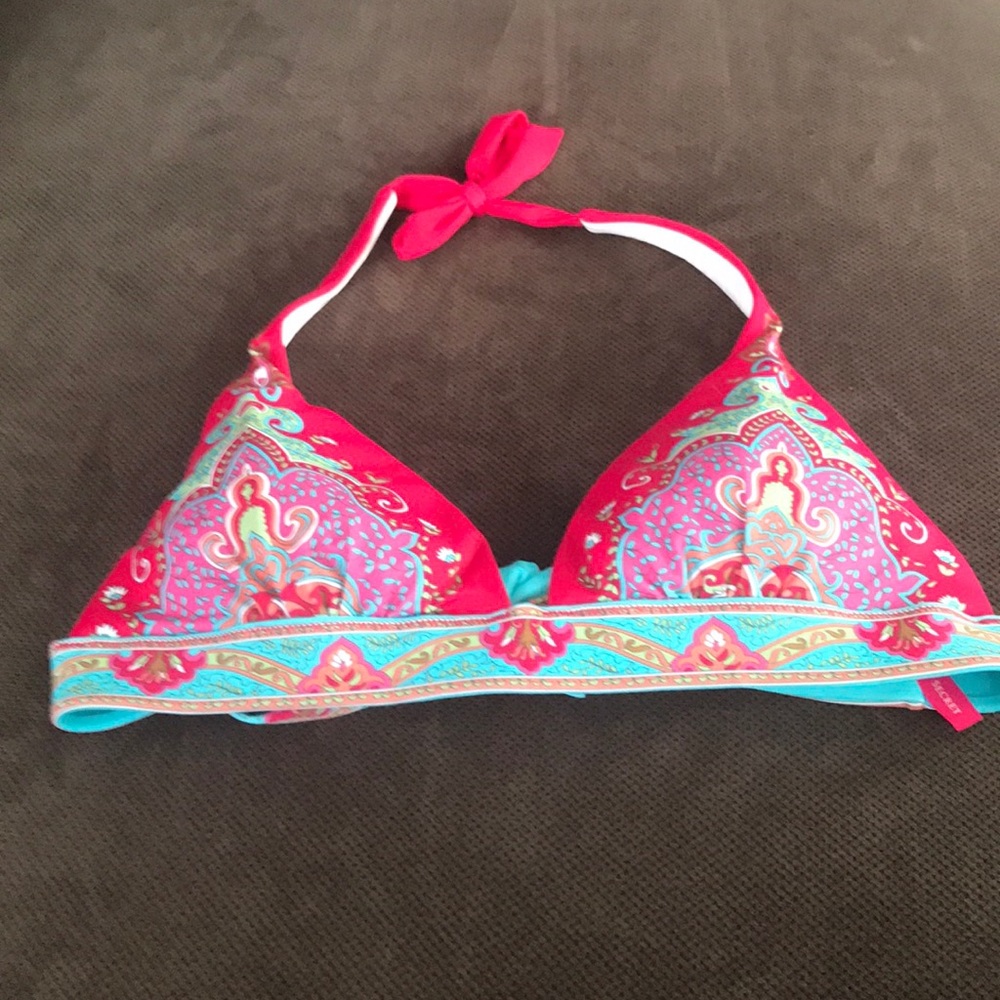 Gorgeous Victoria Secret bikini top LIKE NEW